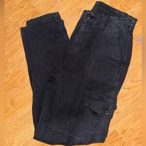 American Eagle Women’s Black Straight Leg Cargo Pants